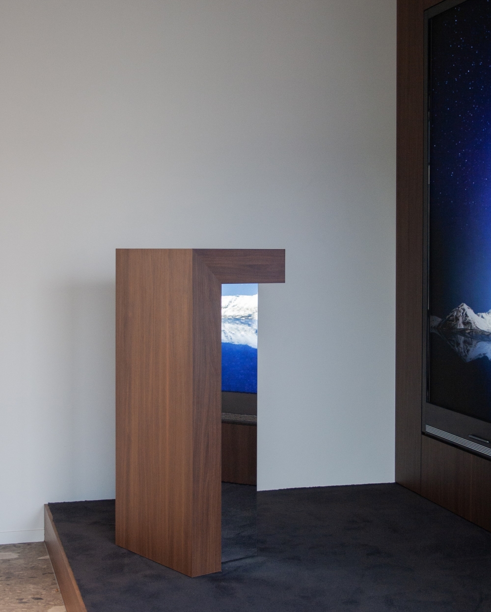 Ocular experience center