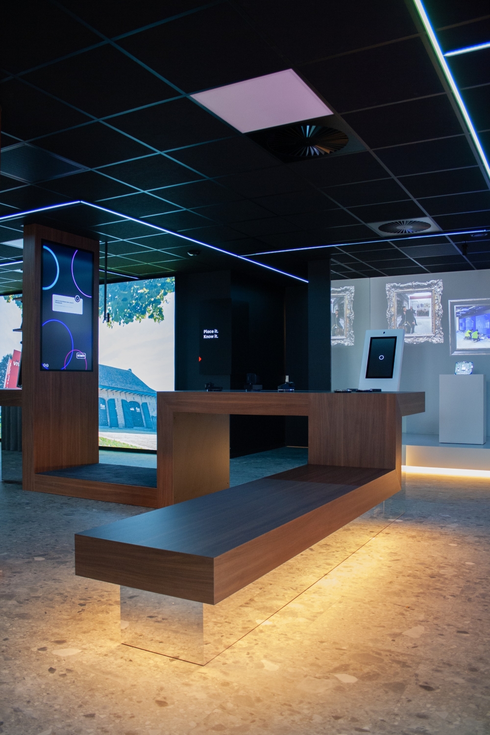 Ocular experience center