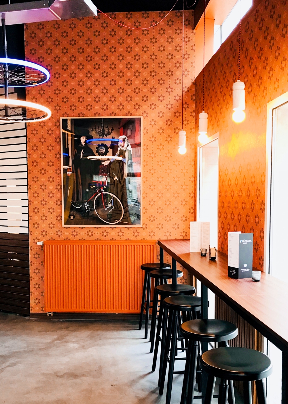 Peloton Café